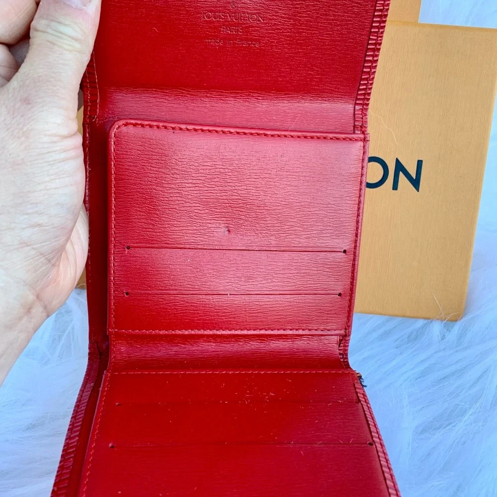 EUC‎ Louis Vuitton Women's Red Epi Leather Elise Trifold Wallet Size Small